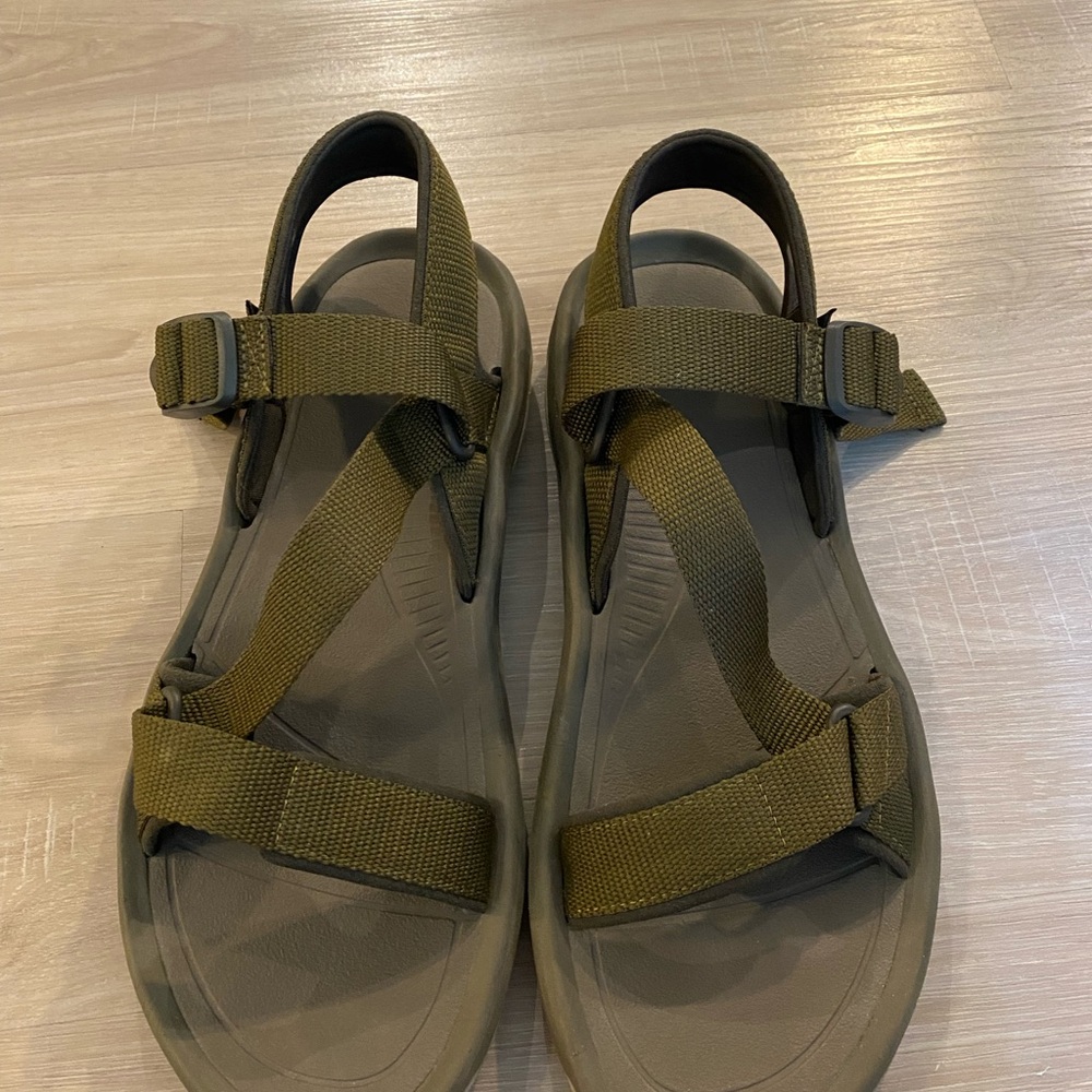 Teva Men’s Hurricane XLT2 Cross Strap Rugged Sport Water Sandals